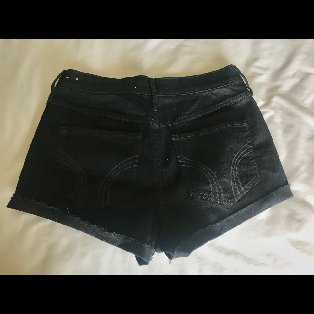 Short - Picture 2 of 5